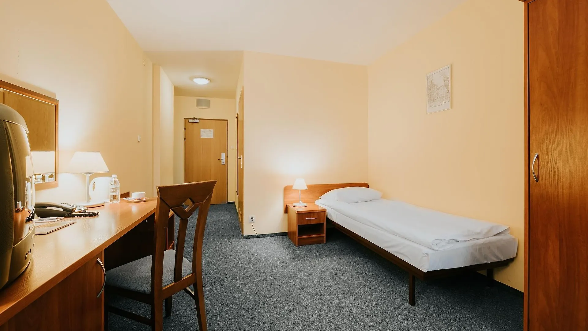 Sangate Hotel Airport Varšava