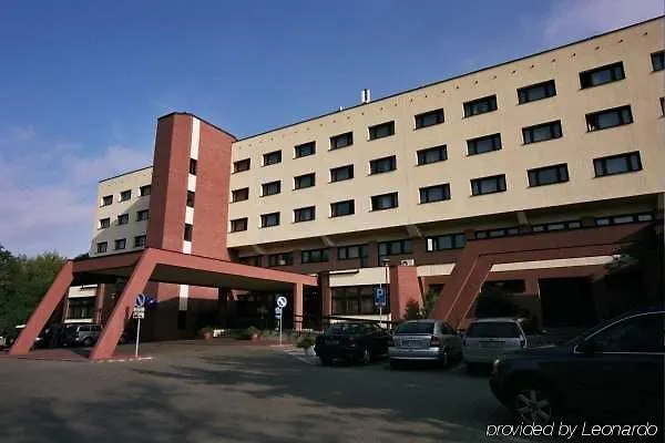 Sangate Hotel Airport Varšava