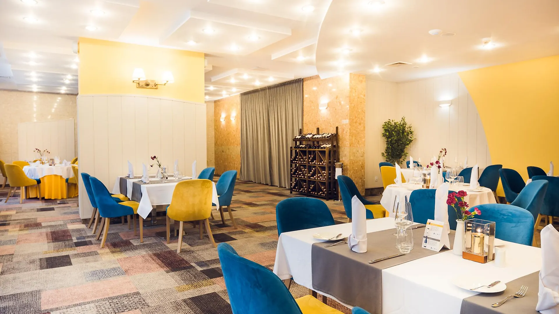 ורשה Sangate Hotel Airport