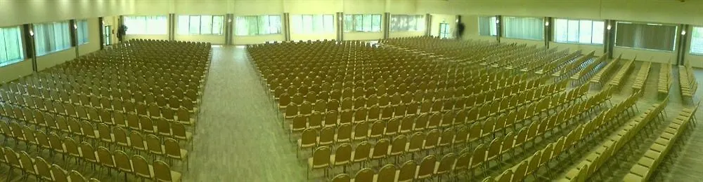 ***  ורשה Sangate Hotel Airport פולין