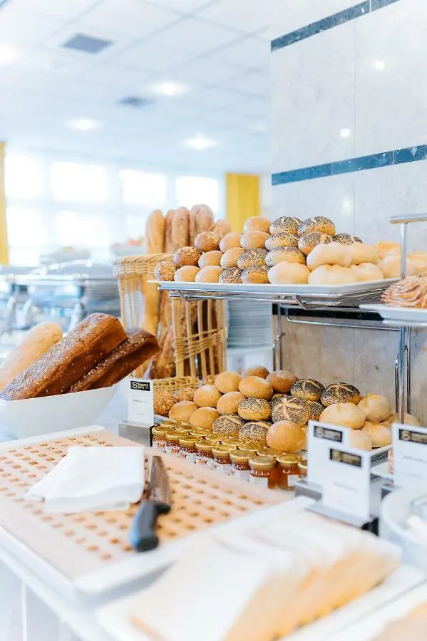 ורשה Sangate Hotel Airport
