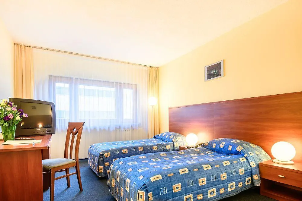 Sangate Hotel Airport Warsaw
